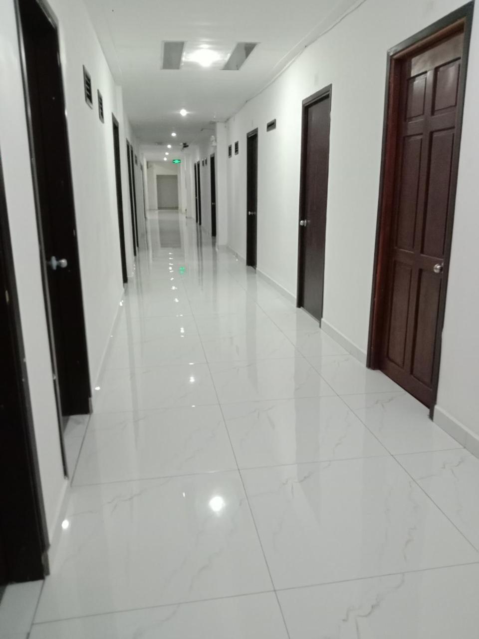 Nha Khach Ken Hotel Cà Mau Kültér fotó